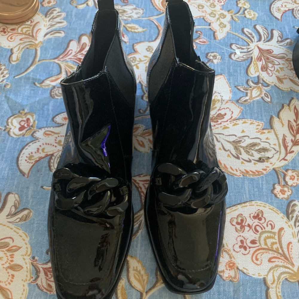 Tory Burch Adrien Bit Chelsea Bootie, EUC